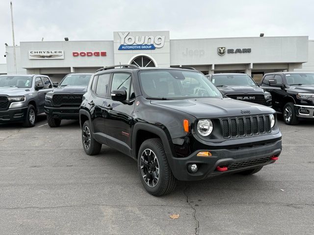 2023 Jeep Renegade Trailhawk