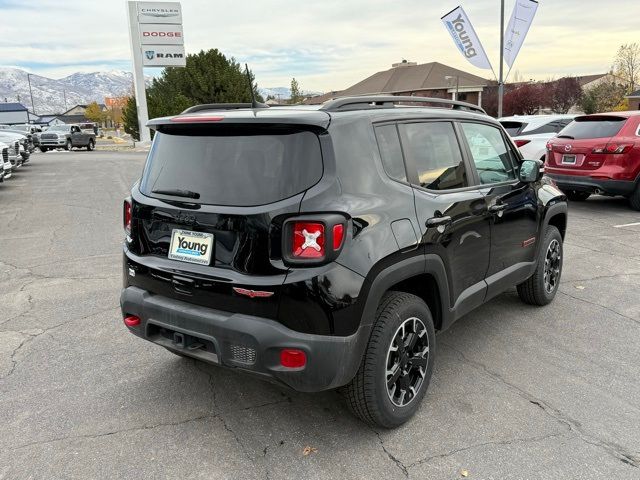 2023 Jeep Renegade Trailhawk