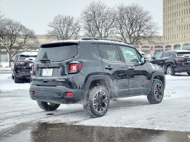 2023 Jeep Renegade Trailhawk