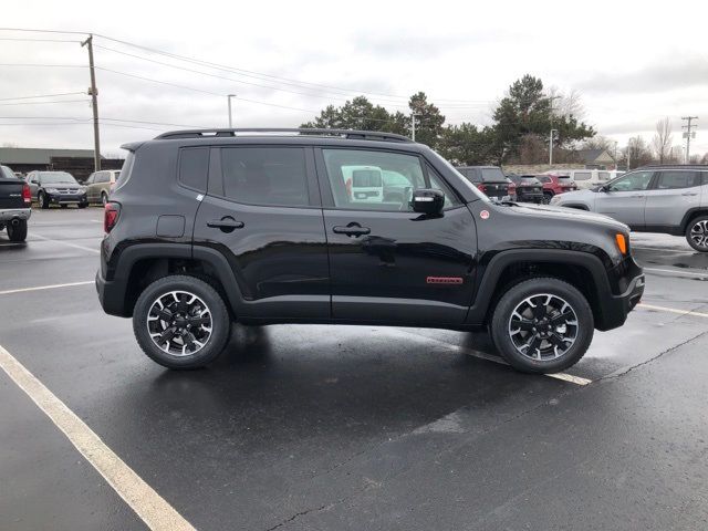 2023 Jeep Renegade Trailhawk