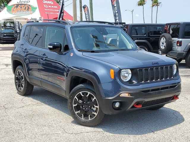 2023 Jeep Renegade Trailhawk