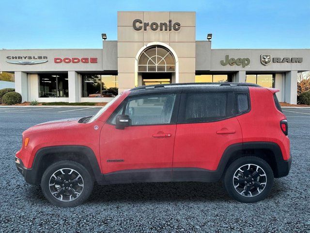 2023 Jeep Renegade Trailhawk