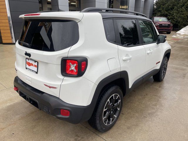 2023 Jeep Renegade Trailhawk