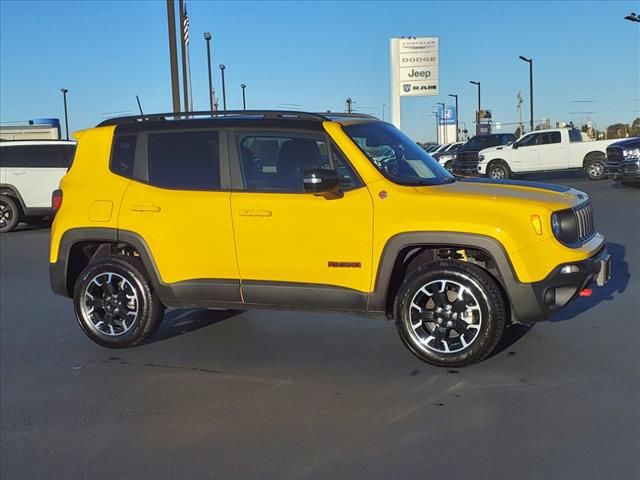 2023 Jeep Renegade Trailhawk