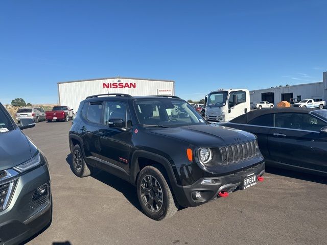 2023 Jeep Renegade Trailhawk