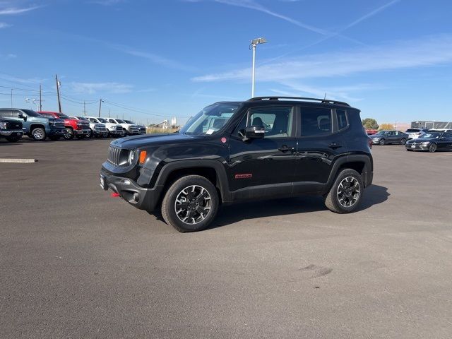 2023 Jeep Renegade Trailhawk