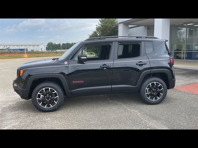 2023 Jeep Renegade Trailhawk