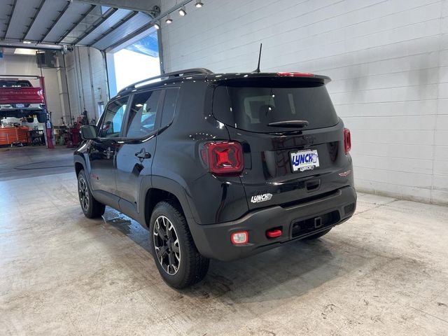 2023 Jeep Renegade Trailhawk