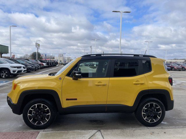 2023 Jeep Renegade Trailhawk