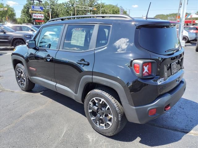 2023 Jeep Renegade Trailhawk