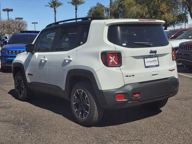 2023 Jeep Renegade Trailhawk