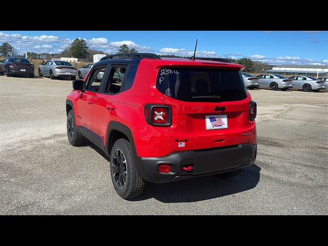 2023 Jeep Renegade Trailhawk