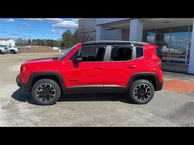 2023 Jeep Renegade Trailhawk