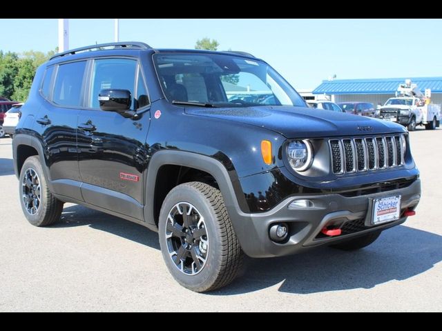 2023 Jeep Renegade Trailhawk