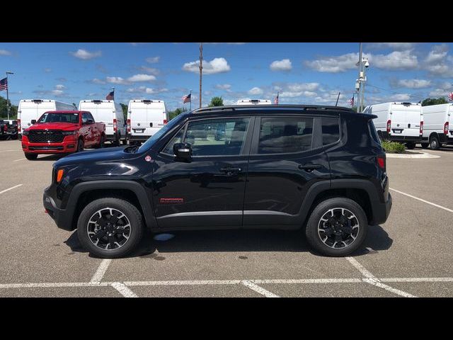 2023 Jeep Renegade Trailhawk