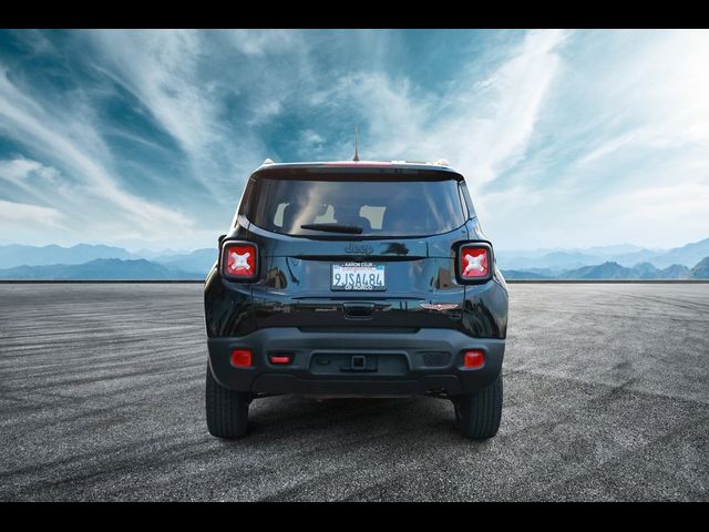 2023 Jeep Renegade Trailhawk