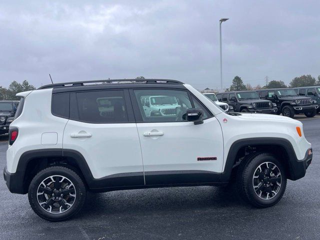 2023 Jeep Renegade Trailhawk