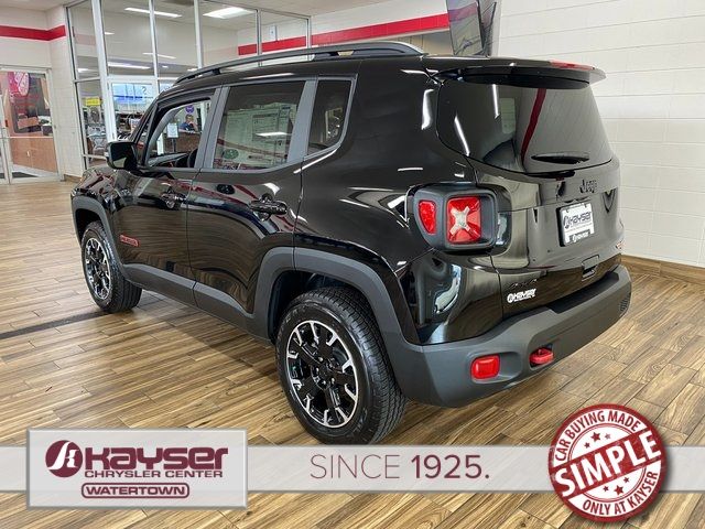 2023 Jeep Renegade Trailhawk