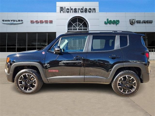 2023 Jeep Renegade Trailhawk