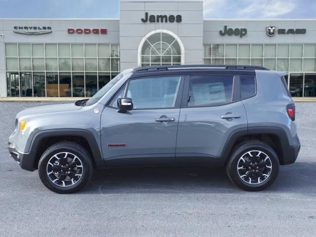 2023 Jeep Renegade Trailhawk