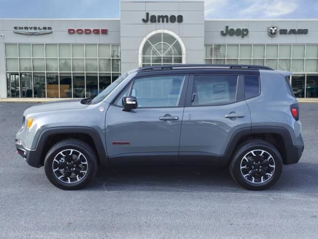 2023 Jeep Renegade Trailhawk