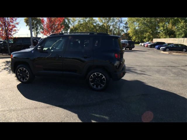 2023 Jeep Renegade Trailhawk