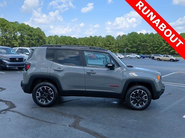 2023 Jeep Renegade Trailhawk