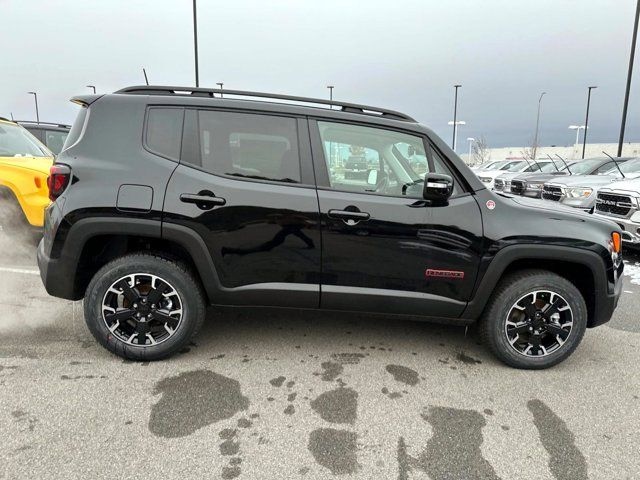 2023 Jeep Renegade Trailhawk