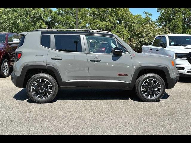 2023 Jeep Renegade Trailhawk