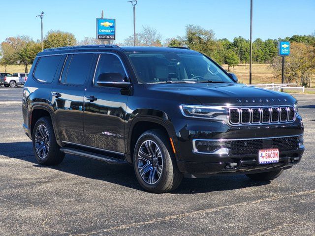 2023 Jeep Wagoneer Base