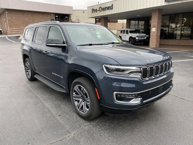 2023 Jeep Wagoneer Base