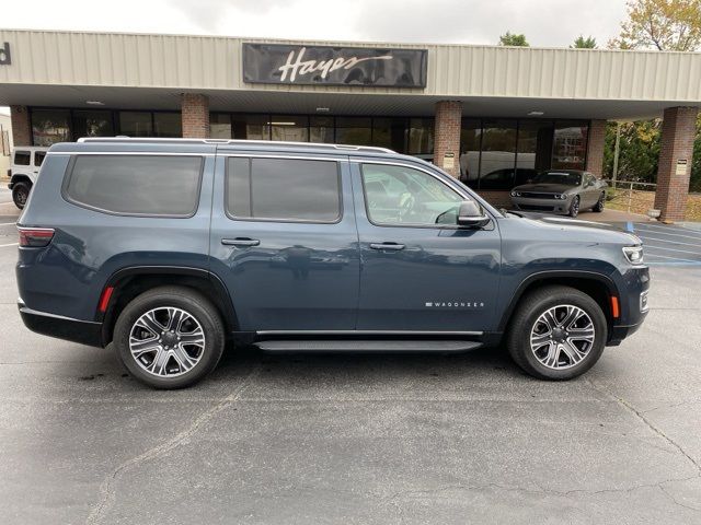 2023 Jeep Wagoneer Base