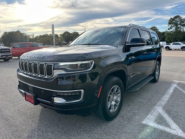 2023 Jeep Wagoneer Base