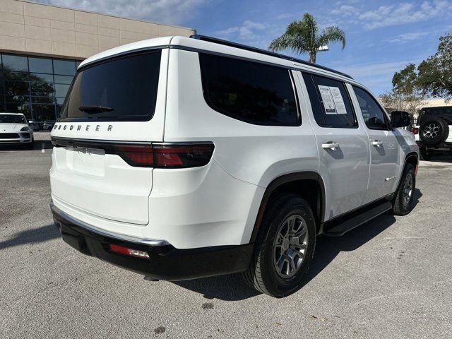 2023 Jeep Wagoneer Base