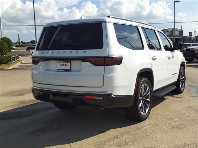 2023 Jeep Wagoneer Base