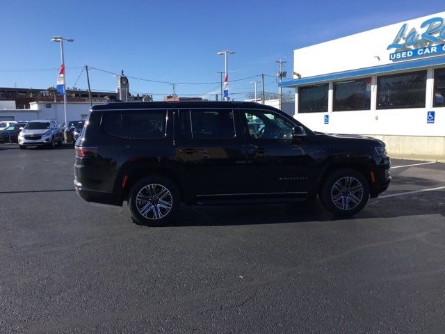 2023 Jeep Wagoneer Base