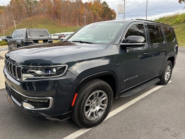 2023 Jeep Wagoneer Base