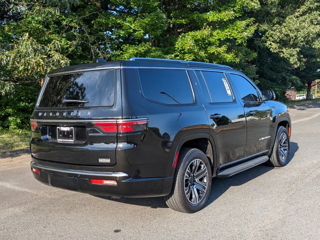 2023 Jeep Wagoneer Base