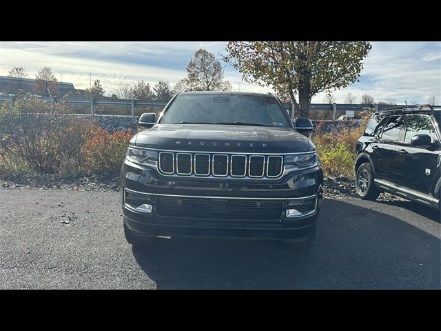 2023 Jeep Wagoneer Base