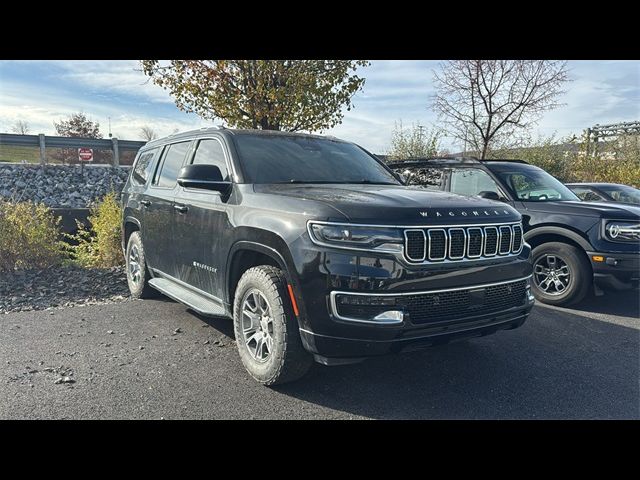 2023 Jeep Wagoneer Base