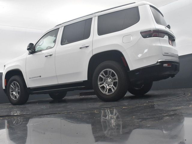 2023 Jeep Wagoneer Base