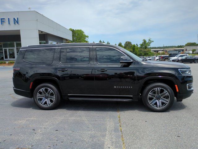 2023 Jeep Wagoneer Base