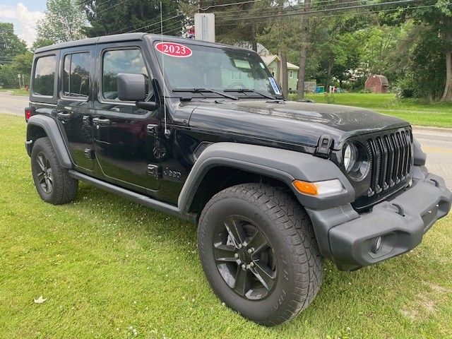 2023 Jeep Wrangler Sport Altitude