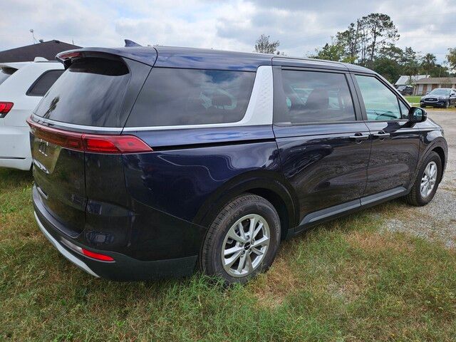 2023 Kia Carnival LX