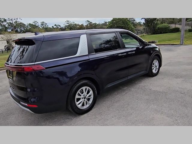 2023 Kia Carnival LX