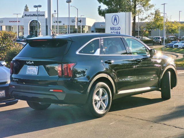 2023 Kia Sorento LX