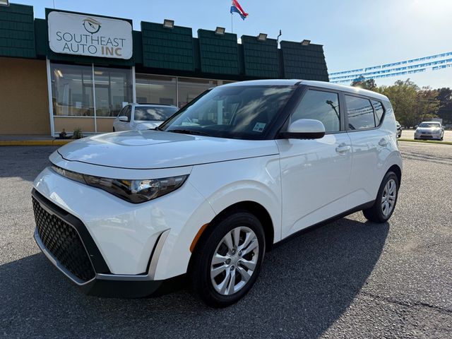 2023 Kia Soul LX