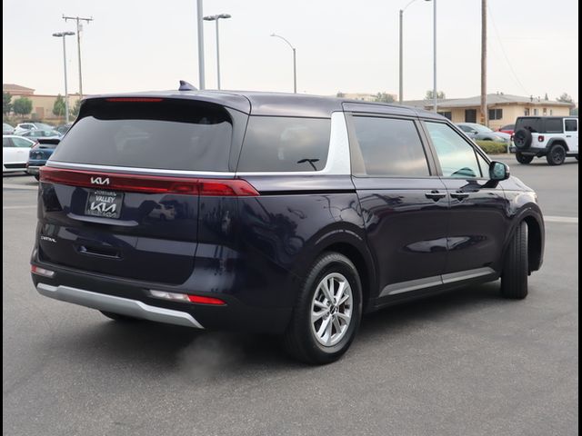 2023 Kia Carnival LX