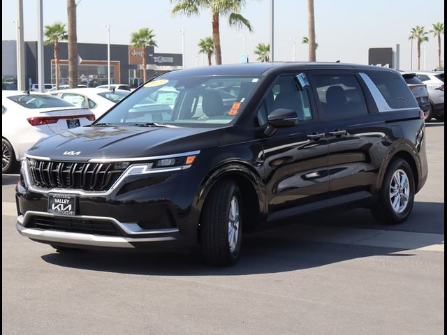 2023 Kia Carnival LX