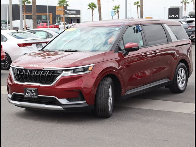 2023 Kia Carnival LX